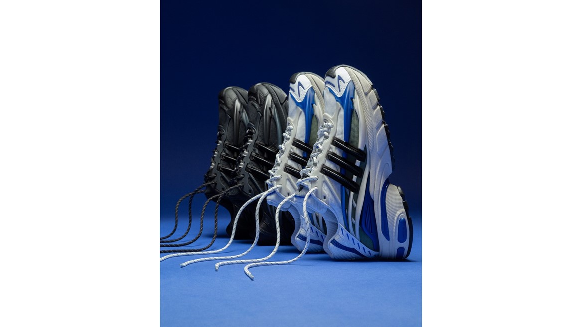 VIRGINIA Adistar Jellyfish Triple Black and Royal Blue