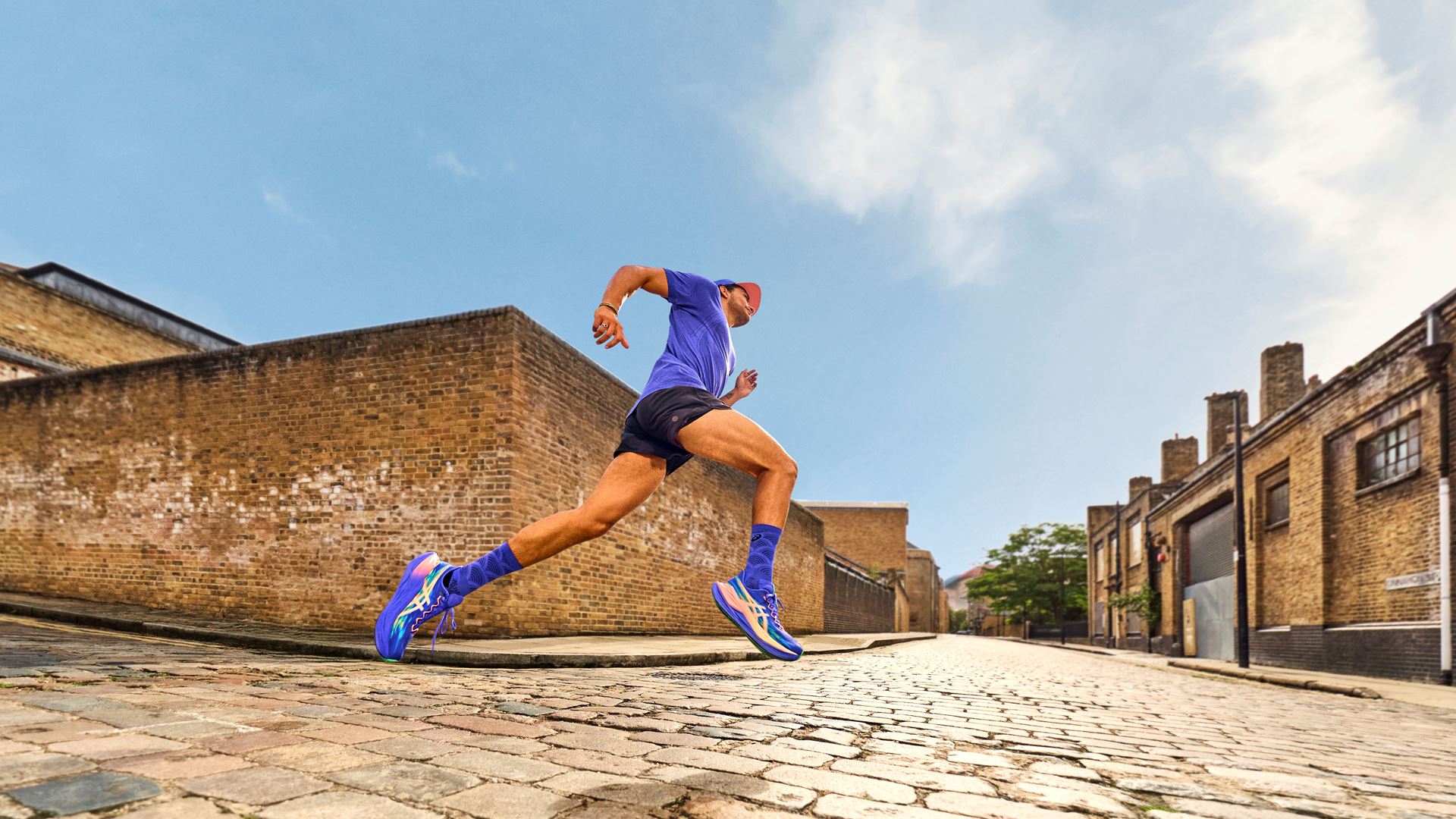 Unleash more energy to move body and mind ASICS launches the next generation SUPERBLAST 3 with new FF LEAP foam technology