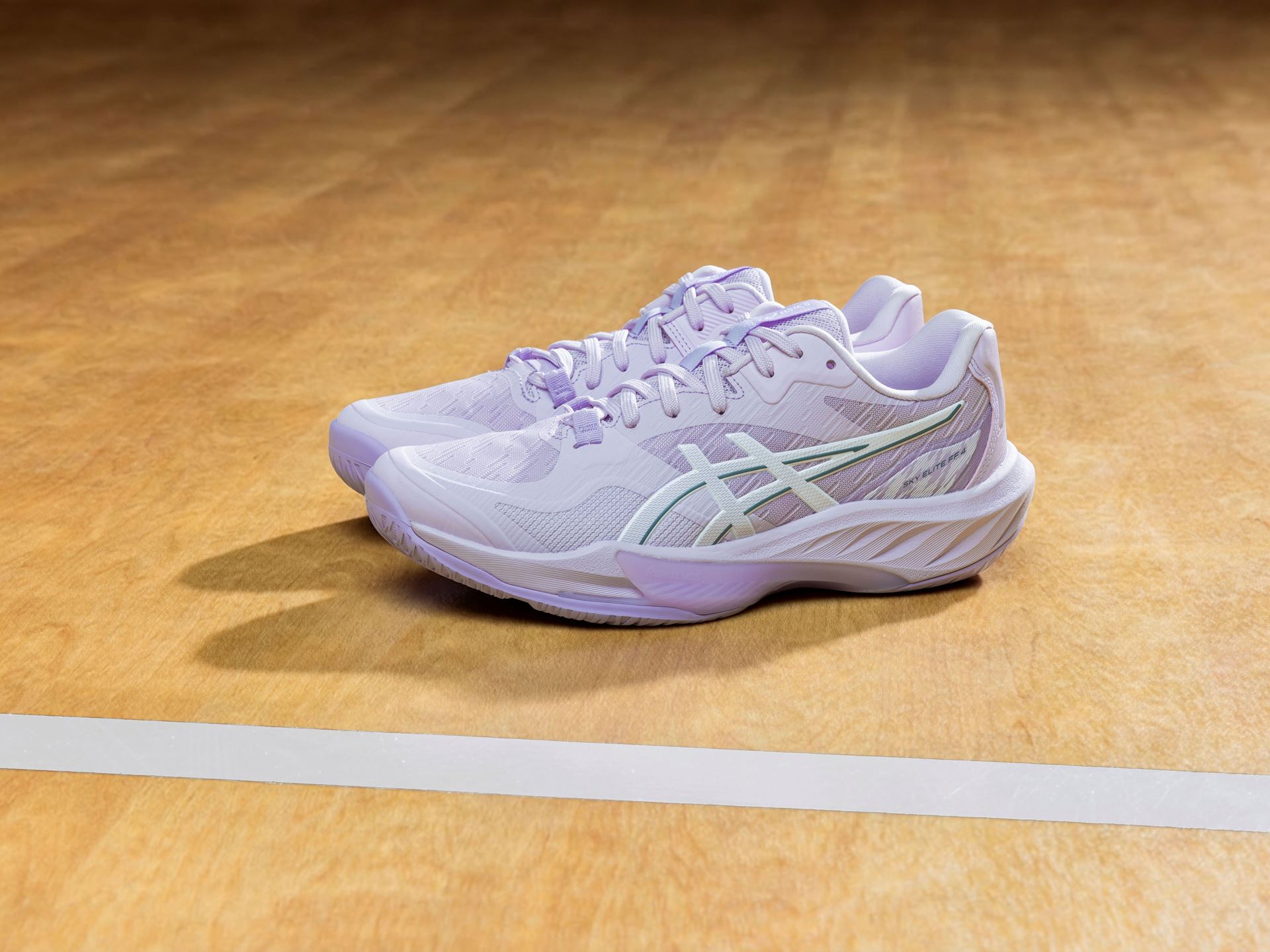 aw26 vb sky elite ff 4 f off foot 01144 v1