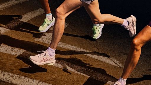 aw26 novablast 6 highlight group on foot action