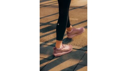 ss27 gel nimbus 29 highlight f on foot static