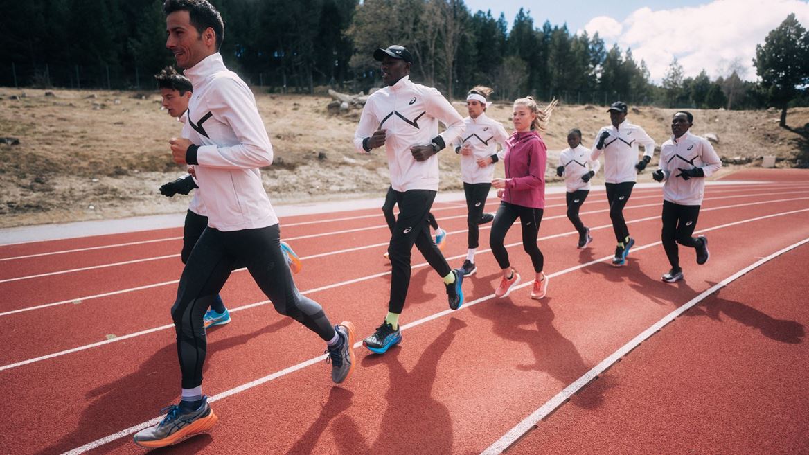 ASICS CHOJO FONT ROMEU GROUP TRACK TRAINING