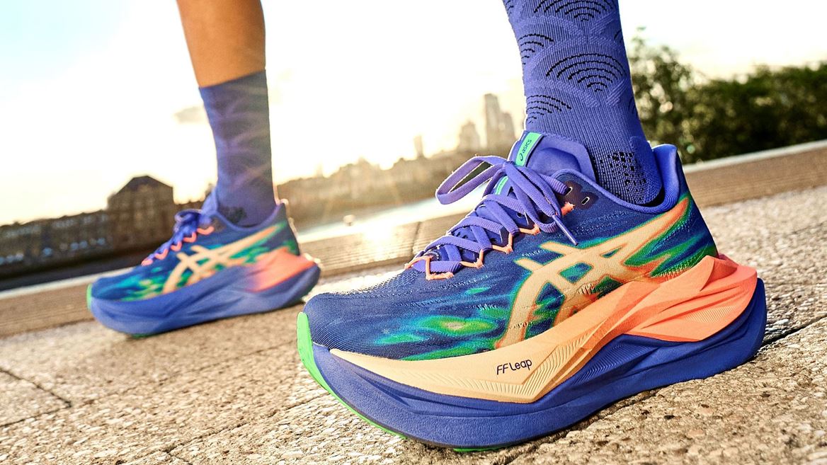 SS26 SUPERBLAST 3 Highlight F ON FOOT CLOSE