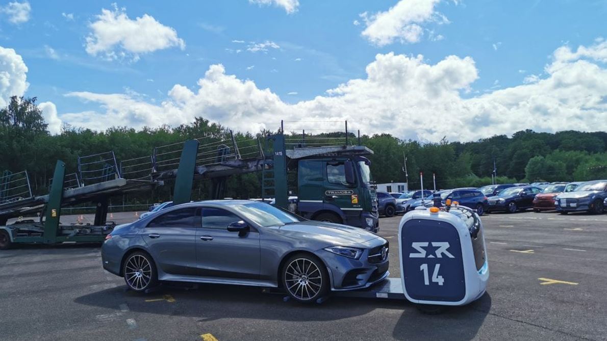 Stanley Robotics Unveils Autonomous Mobile Robots Dedicated to Moving And Storing Cars