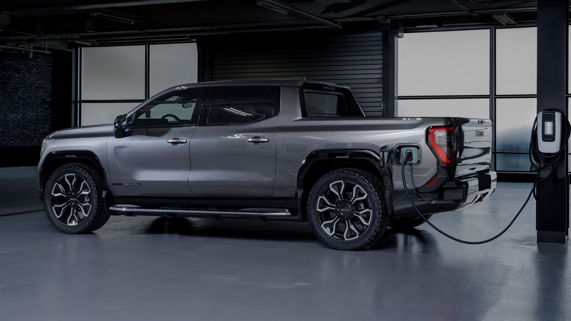 GMC Introduces FirstEver Sierra EV With 400 Miles of Range