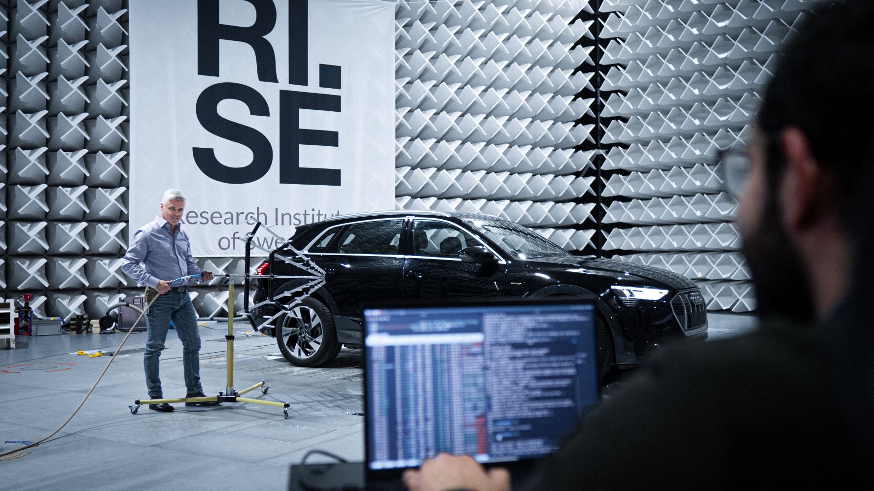 Advanced Hub for Automotive Cyber Security
