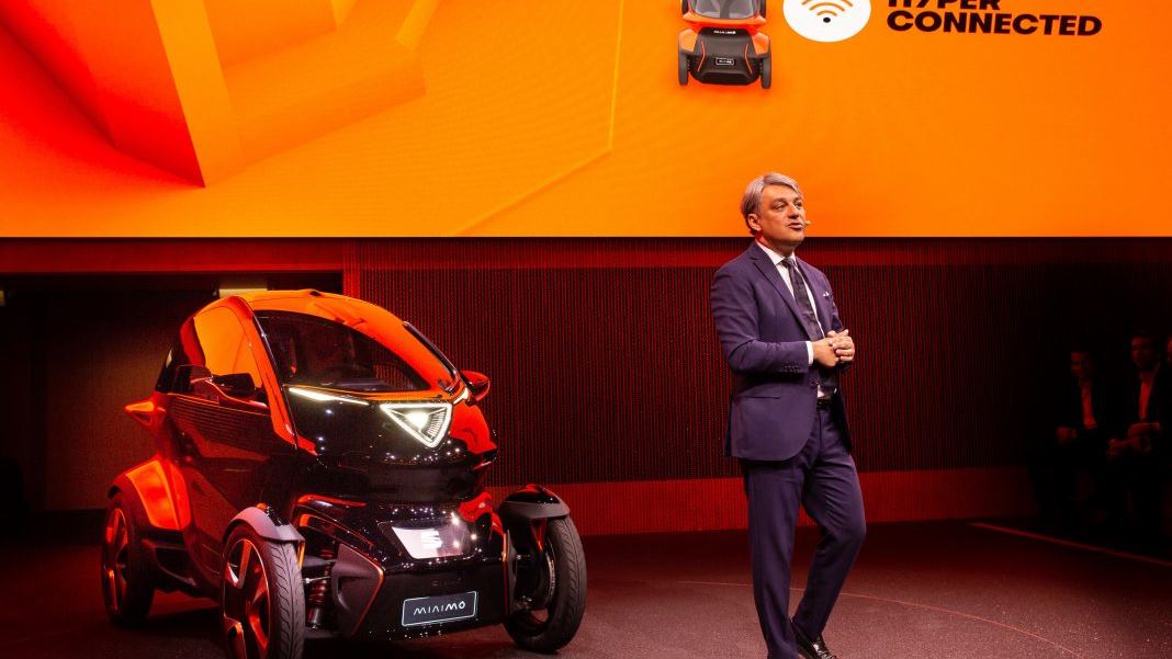 SEAT Takes On Renault Twizzy With Minimó Mobility Concept