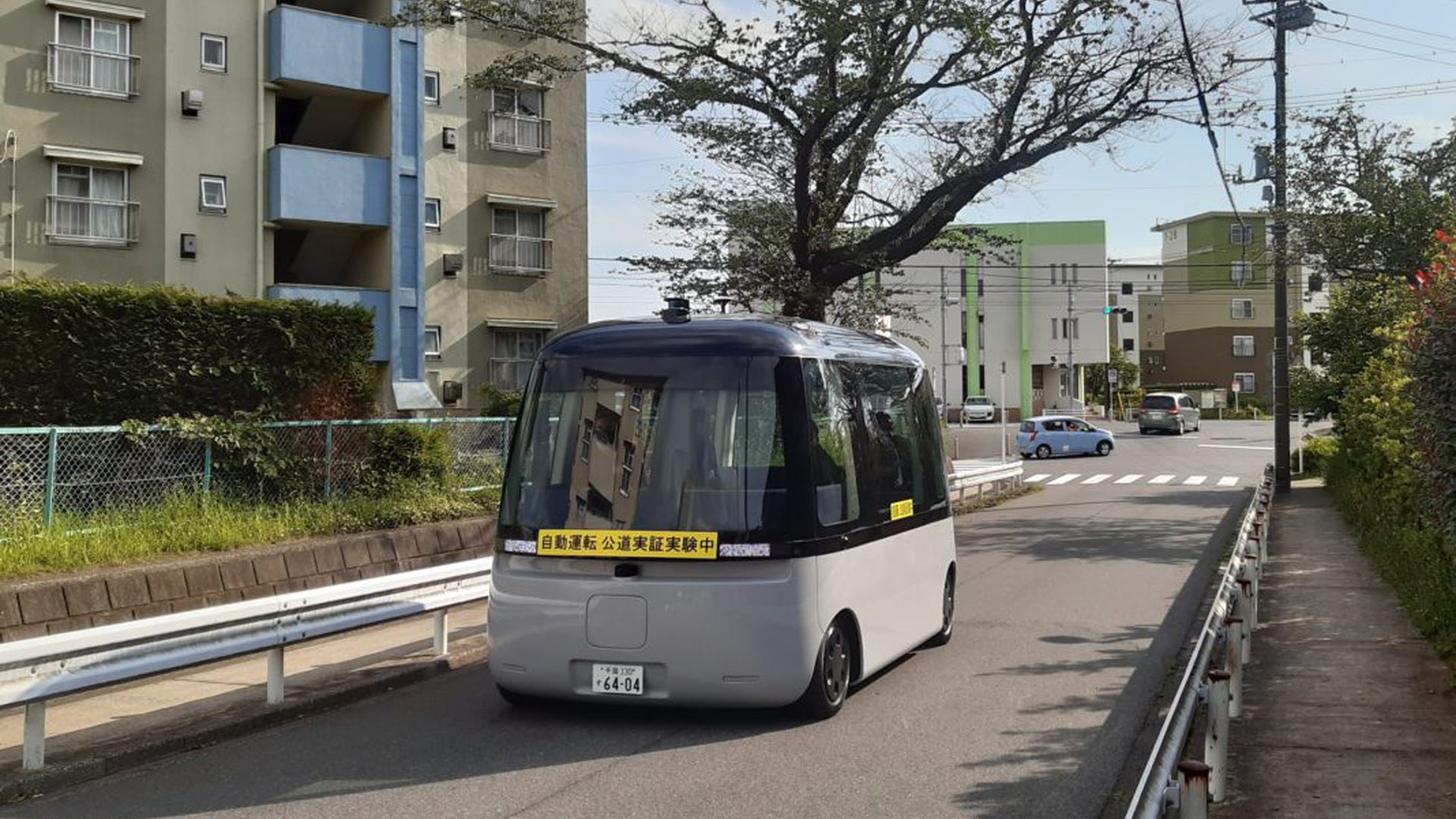 Sensible 4 Runs Driving Pilot in Japan with MUJI-Designed Driverless Shuttle