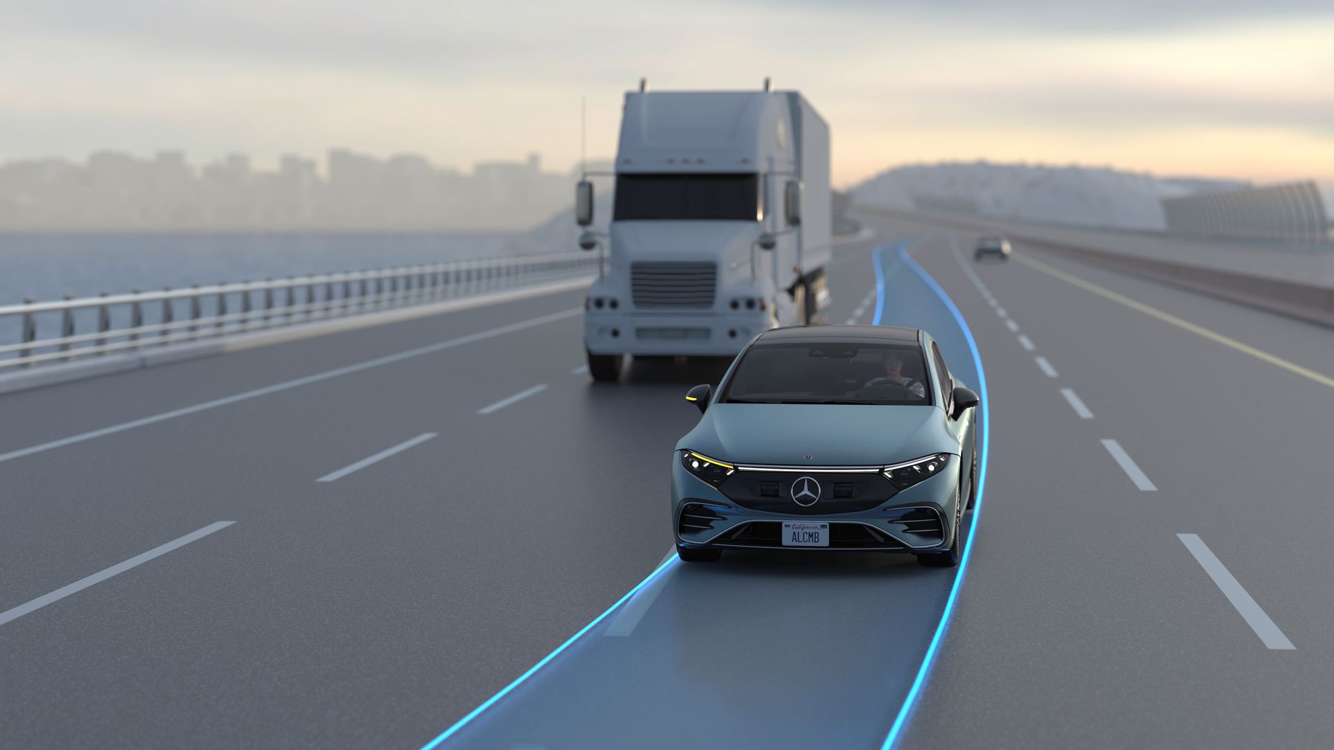 Mercedes Benz introduces Automatic Lane Change Function for European Market