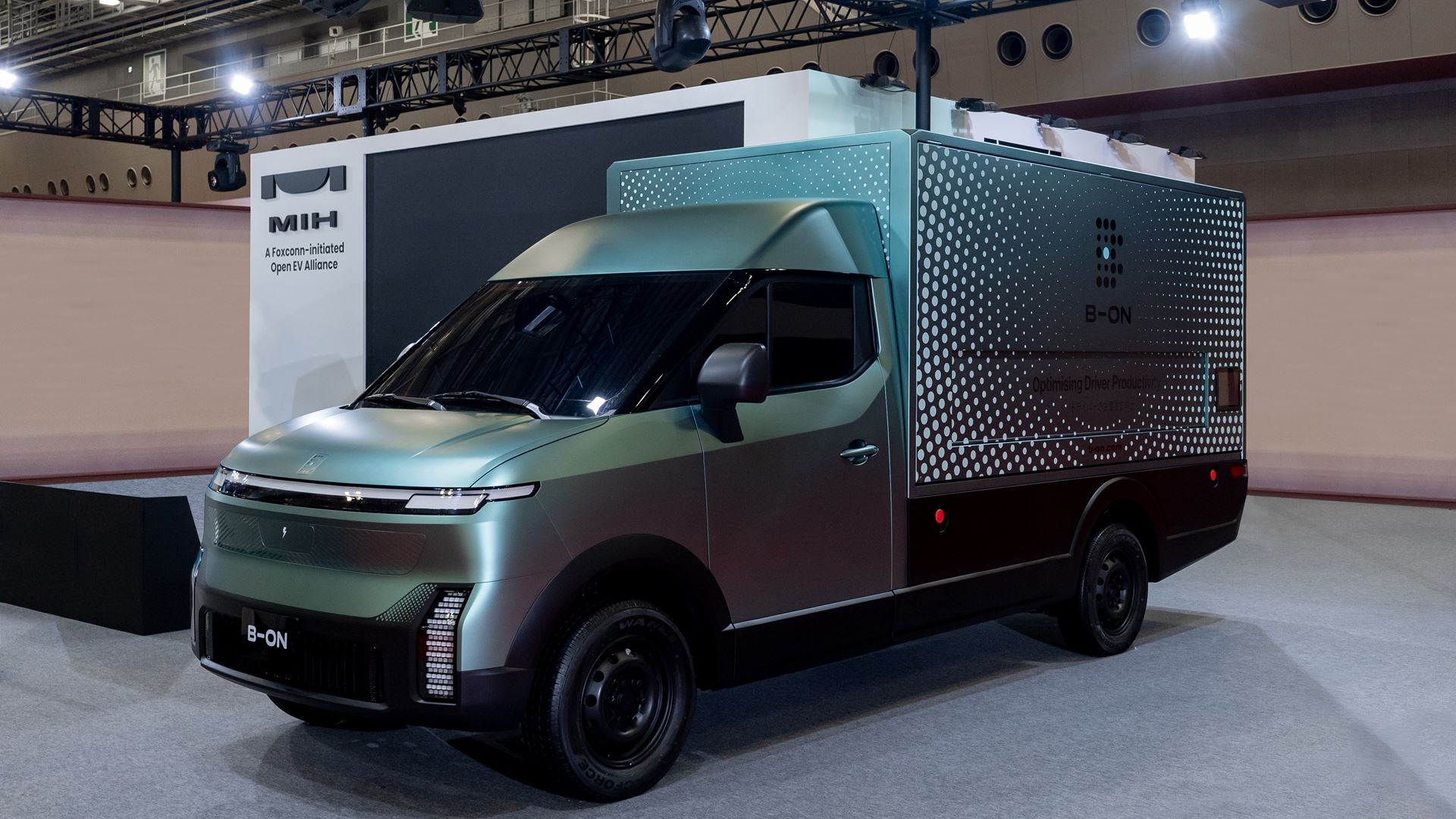 B ON and Mobility in Harmony Preview new Pelkan Electric Light Commercial Vehicle