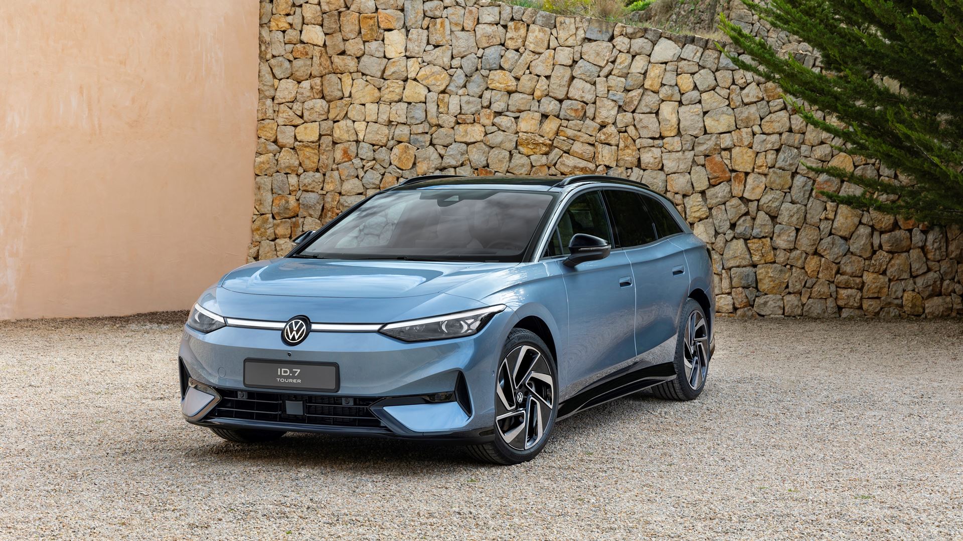 Volkswagen Debuts All Electric Estate car the ID 7 Tourer