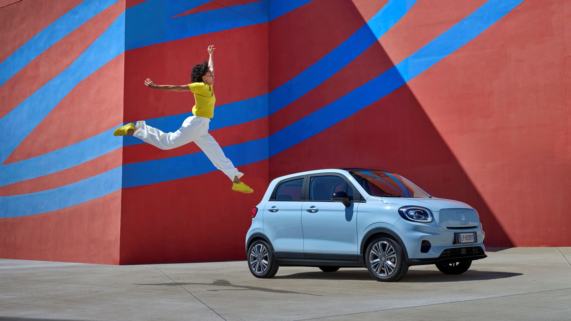 Stellantis JV Leapmotor International Launches in Europe With 2 EVs