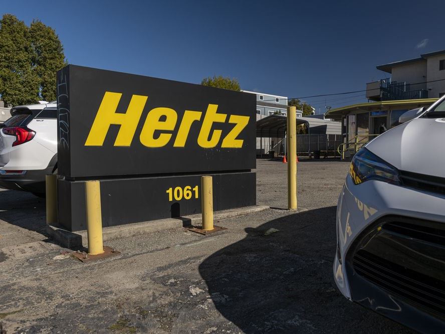 Hertz and GM Plan Major EV Expansion