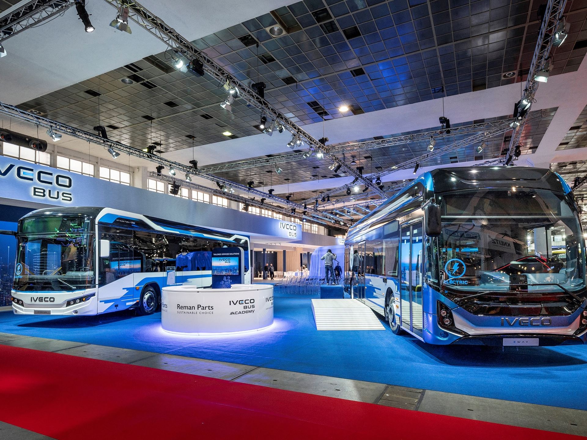 Hyundai Motor Company and Iveco Group Unveil a new Hydrogen City bus