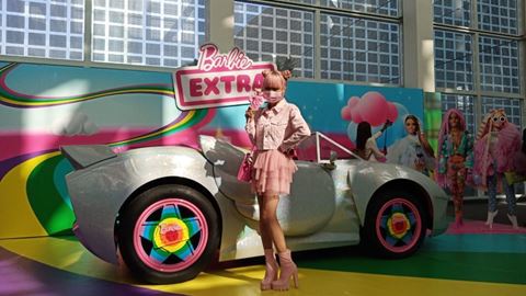 LA Auto Show Designs The Future – Barbie, Mullen, SONDORS, a Bathtub Buggy, Flying Cars