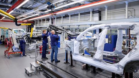 BMW Group Commences Production of Small-Series Hydrogen-Powered Model