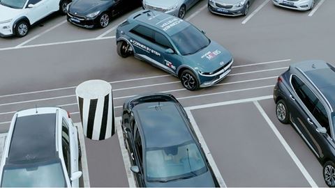 Hyundai Mobis e Corner System Featuring Crab Walking