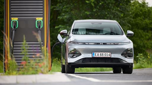 XPENG Partners With Plugsurfing