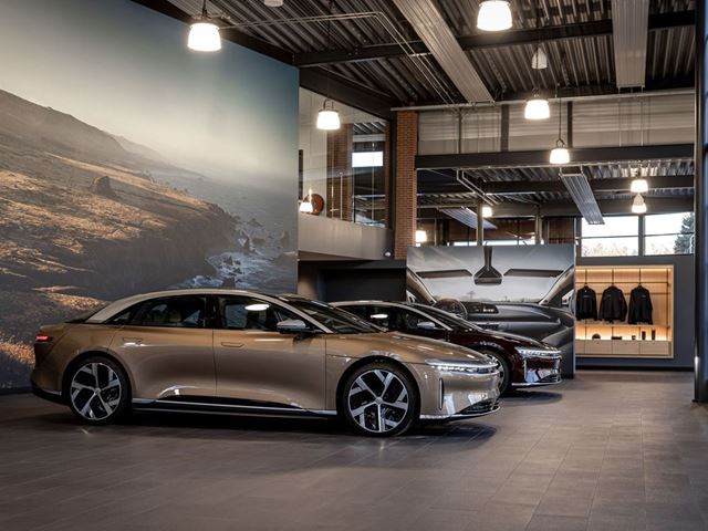 Lucid Begins Deliveries of Lucid Air Dream Edition to Customers in Europe