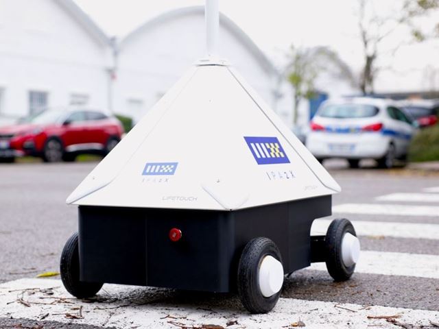 koda Trials Car to Pedestrian Communication Robot Rover