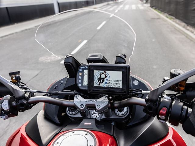 Lamborghini Supports Ducati in the Development of a Motorbike to car Communication System