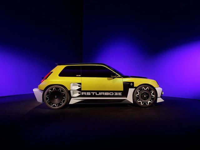 Renault Reveals Electric Mini Supercar the 5 Turbo 3E