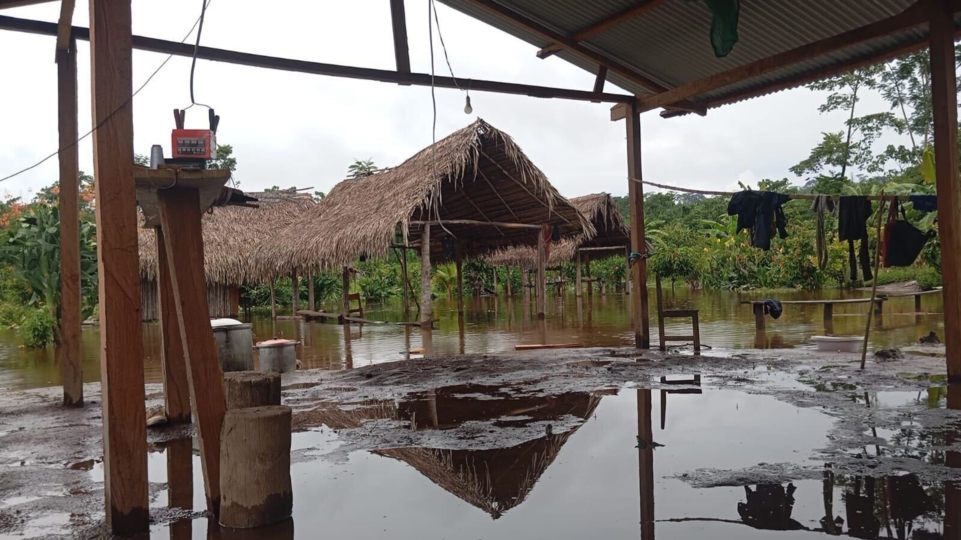 Images show the early effects of flooding on Ashaninka communities in the Amazon rainforest