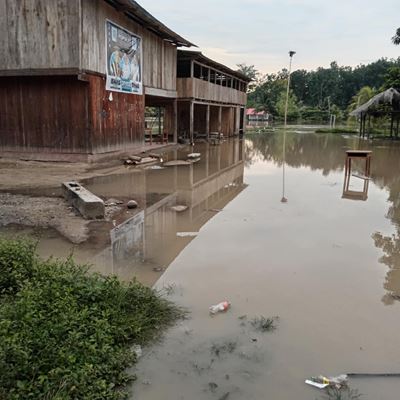 Images show the early effects of flooding on Ashaninka communities in the Amazon rainforest