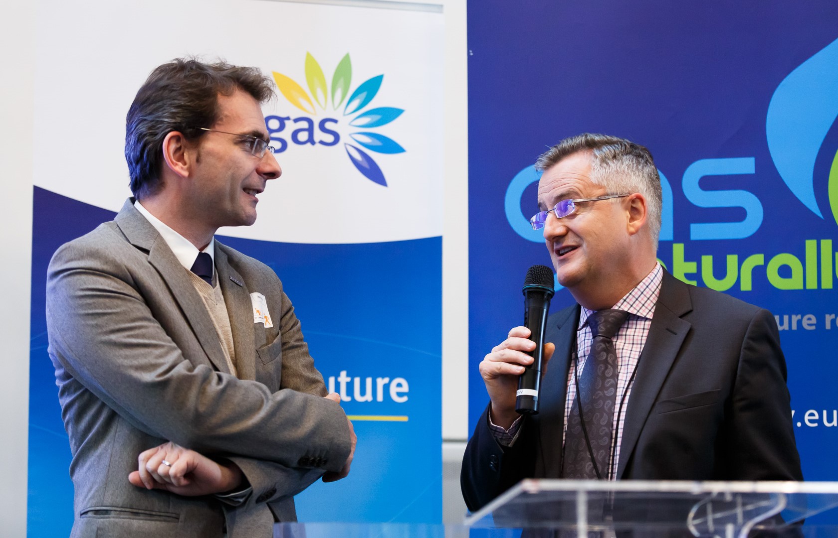 Iveco Brand President Pierre Lahutte (left) with Regis Mouton Chairman of Gas Naturally