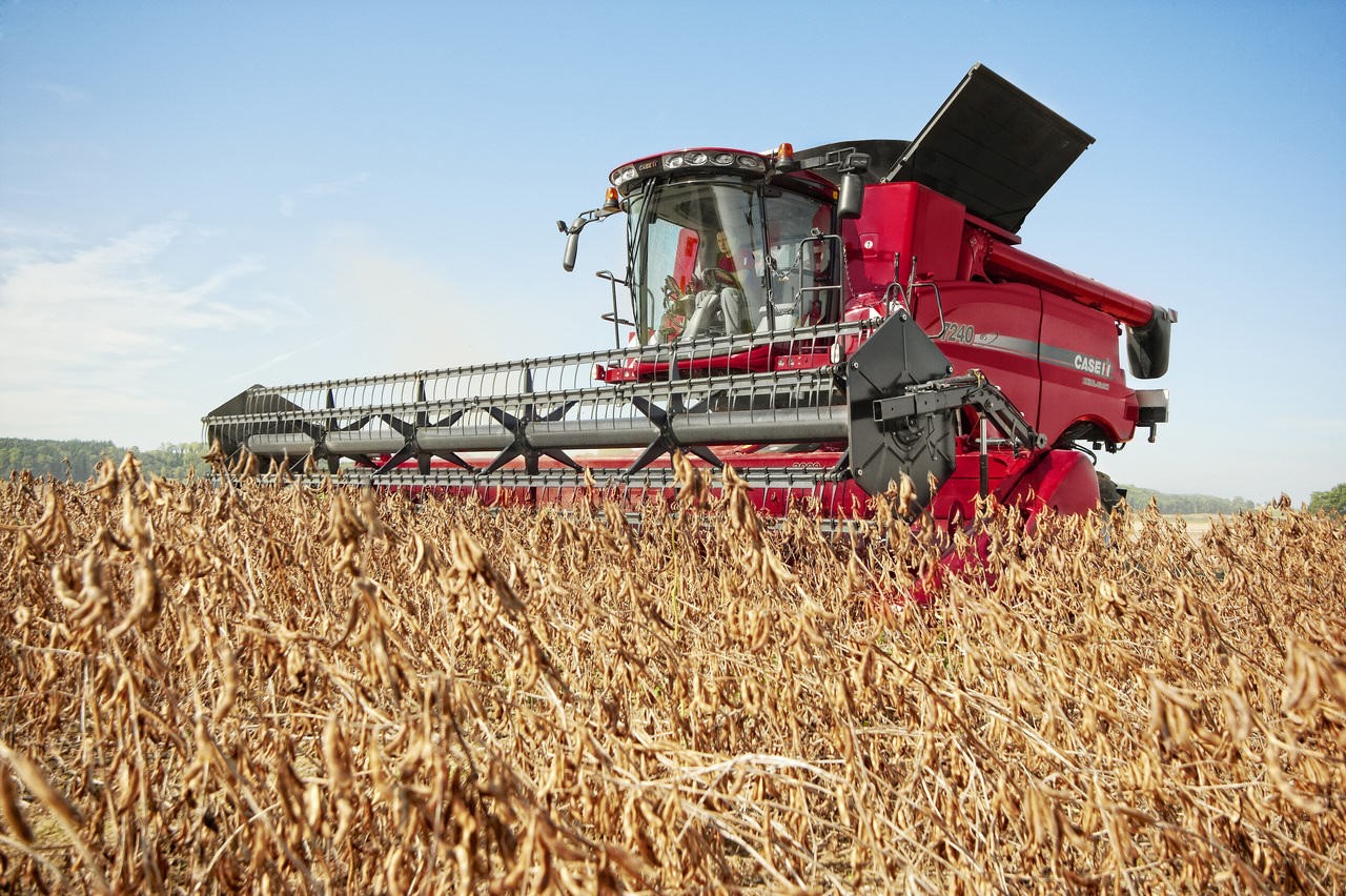 Case IH Axial-Flow Combine Harvester 7240 delivers convincing performance threshing soya
