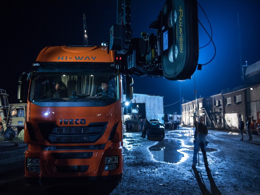 Iveco Stralis to be featured in Warner Bros. Pictures’ upcoming action adventure Batman v Superman: Dawn of Justice