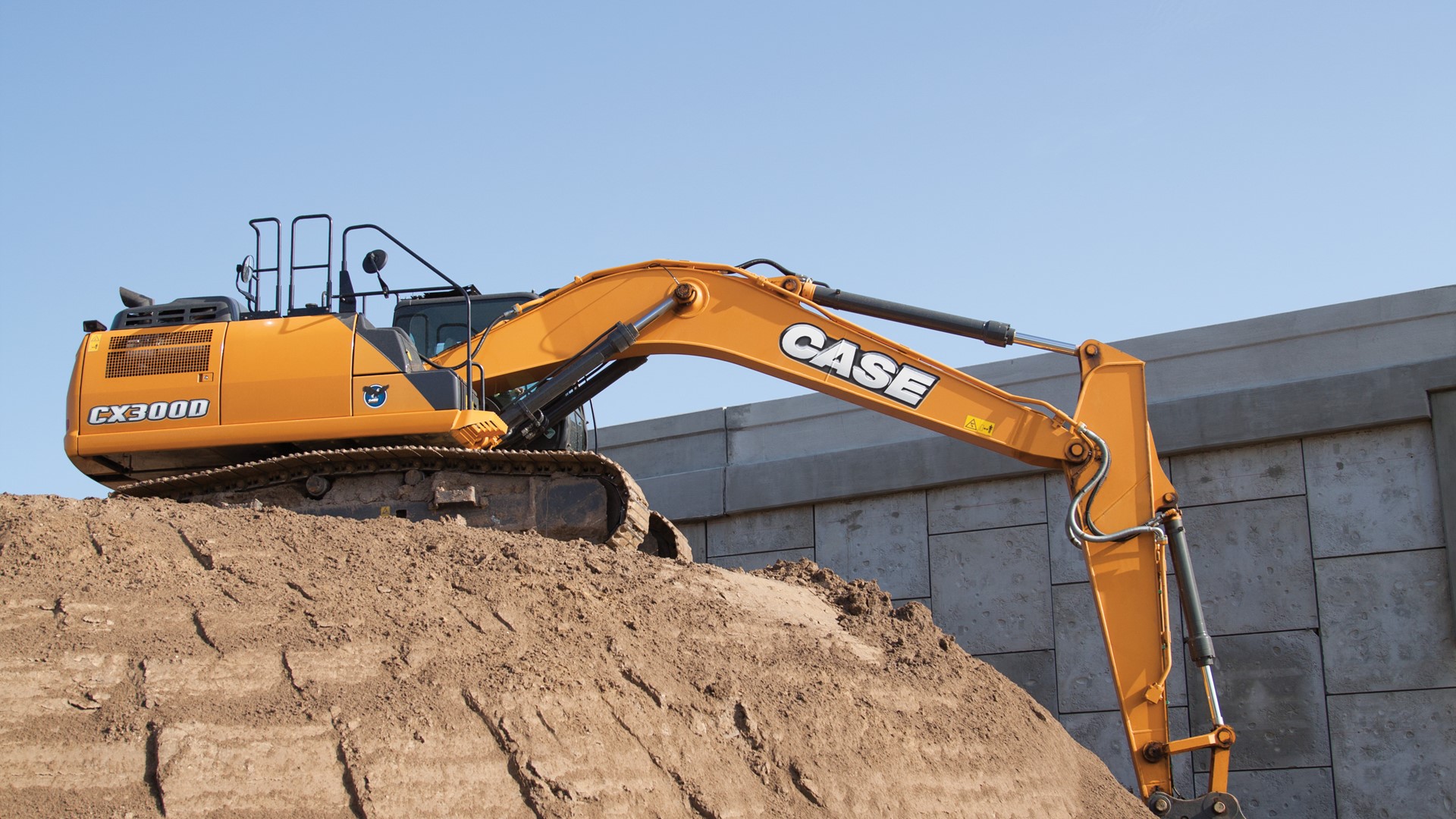 New Excavator Proves to be Jack-of-all-Trades for North Carolina Contractor