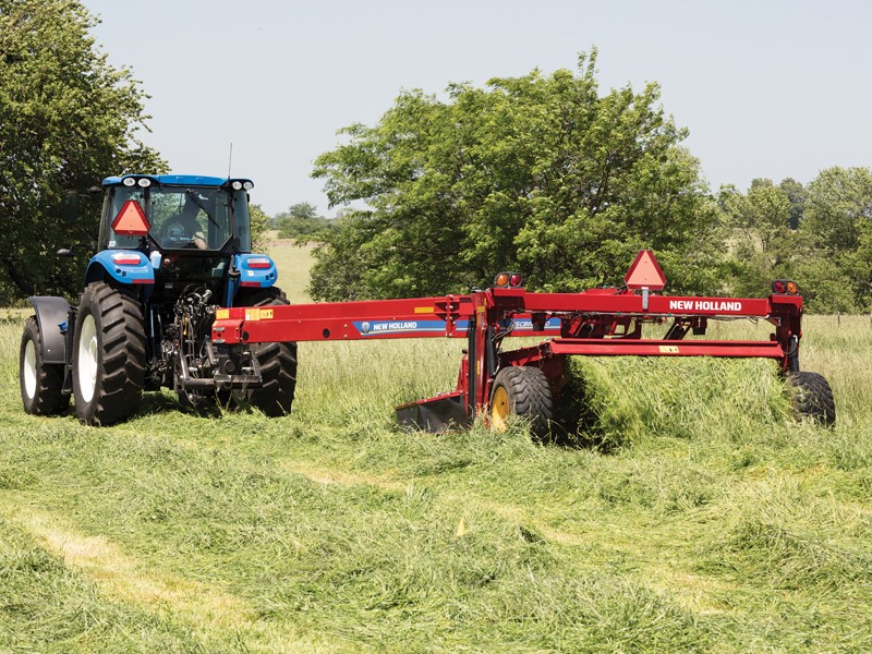 New Holland Agriculture Adds New Discbine® Models to Disc Mower-Conditioner Product Offering