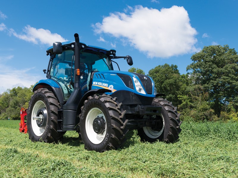 New Holland Agriculture is expanding its acclaimed T6 tractor series with the new T6 Dynamic Command™