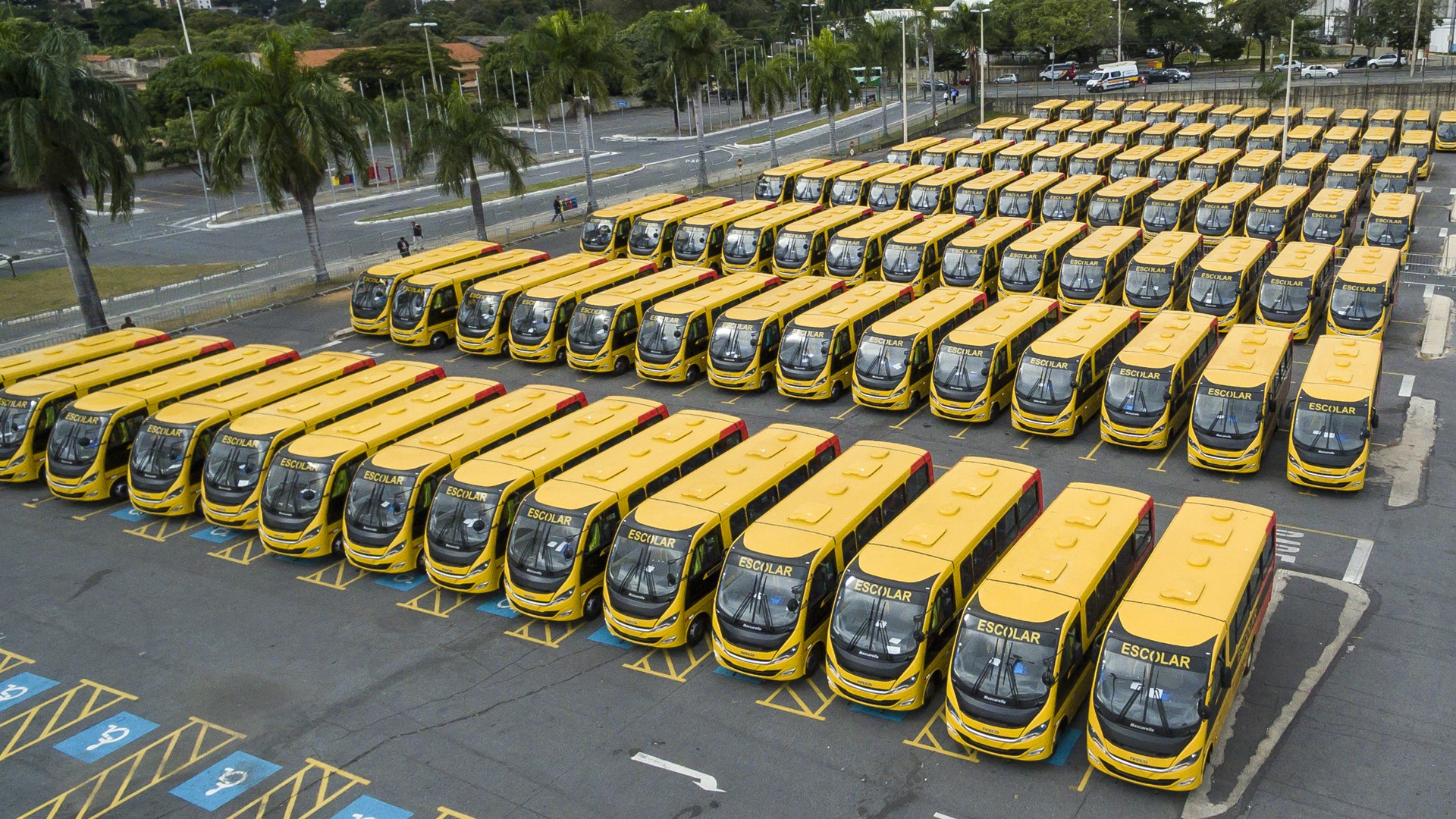 IVECO BUS delivers 900 buses to the Minas Gerais Government to be used by state public school students