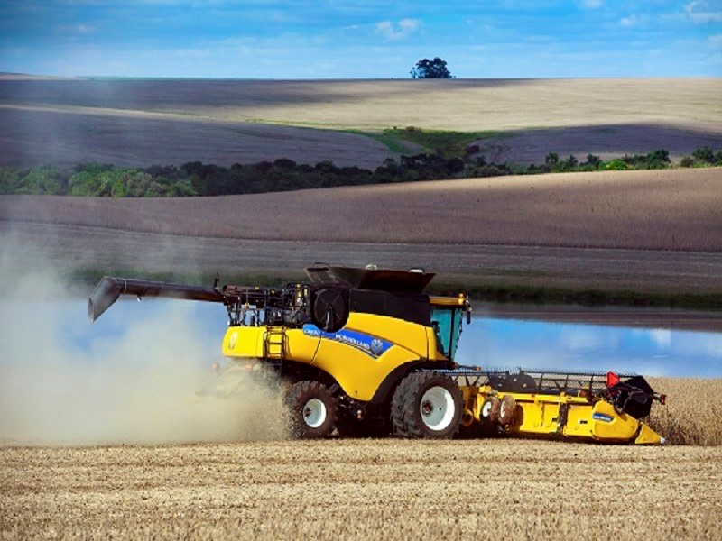 Colheitadeira recordista é destaque da New Holland na Bahia Farm Show