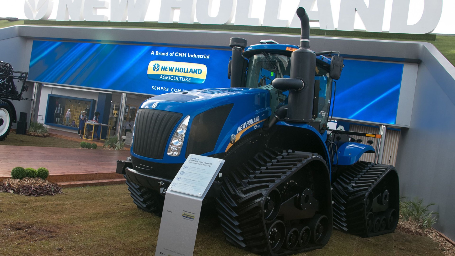 Maior trator fabricado pela New Holland, o T9 é destaque da marca nesta Agrishow 2019