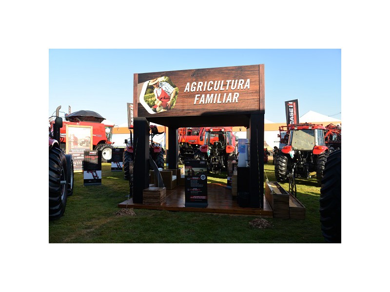 Case IH tem espaço voltado à agricultura familiar na Expodireto 2018