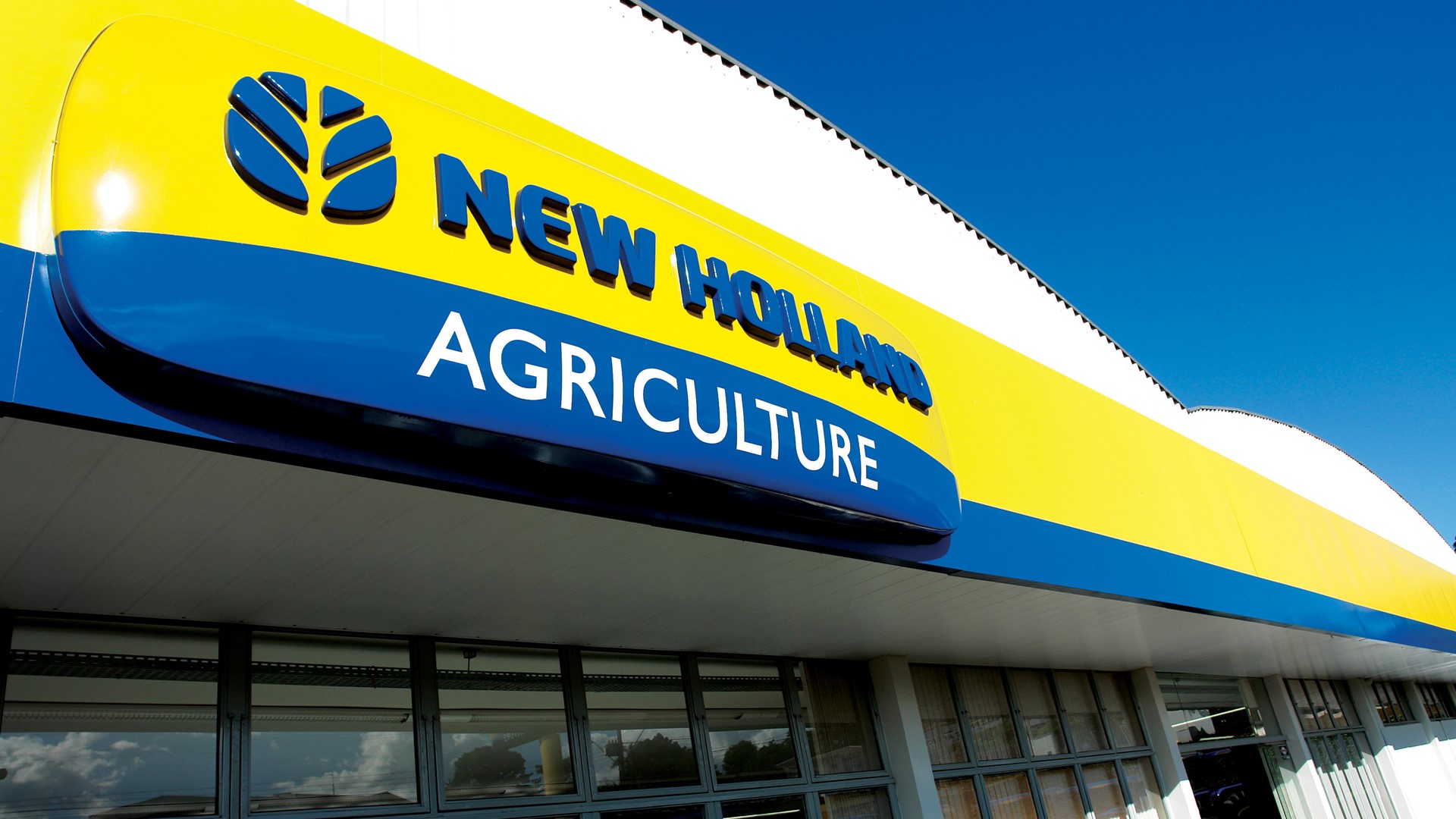 New Holland distribui mais de 185 mil pratos de comida a bancos de alimentos no país