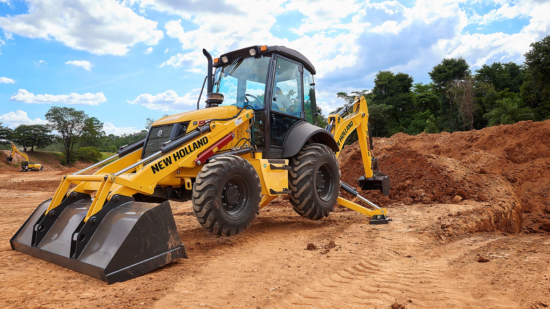 New Holland Construction retorna à Bahia Farm Show apresentando máquinas da linha amarela para o agro