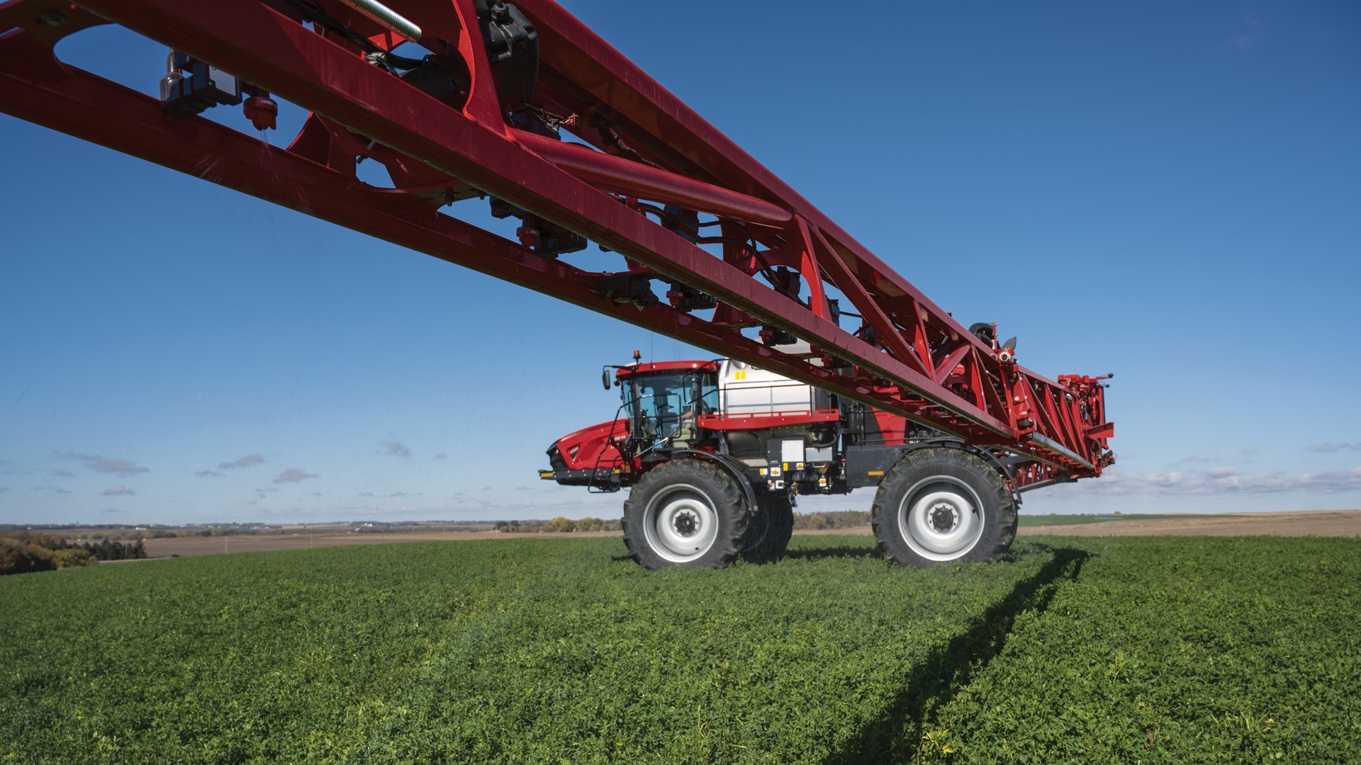 CASE-IH_PATRIOT_SPRAYER