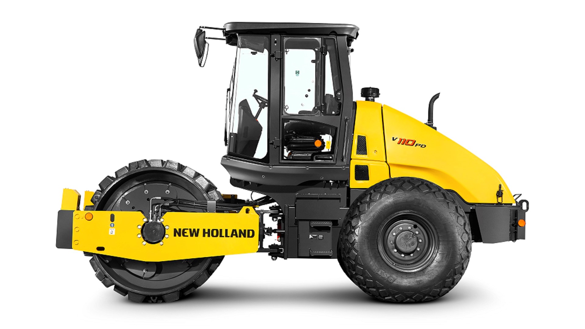 New Holland Construction realiza entrega do primeiro rolo compactador V110PD