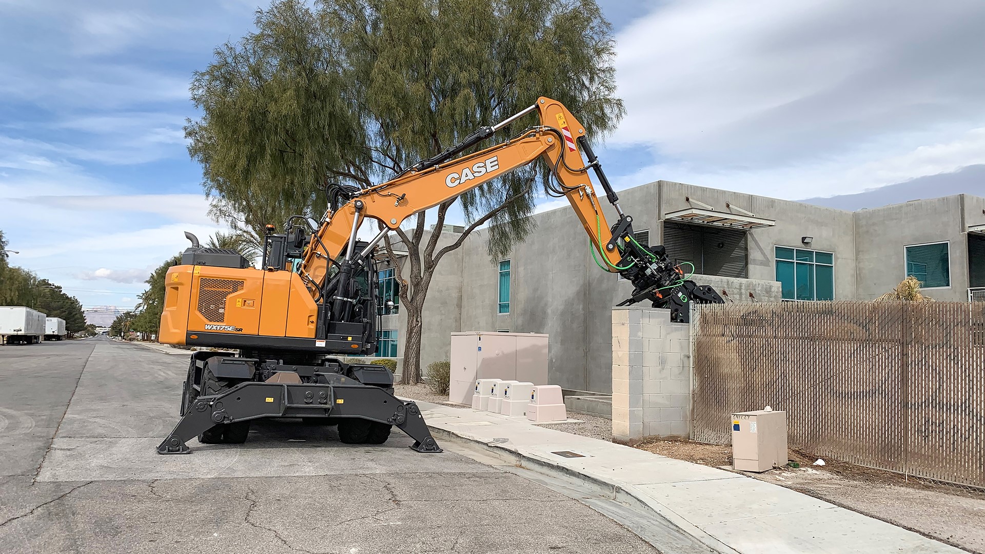 CASE_WX175E_SR_Wheeled_Excavator_2