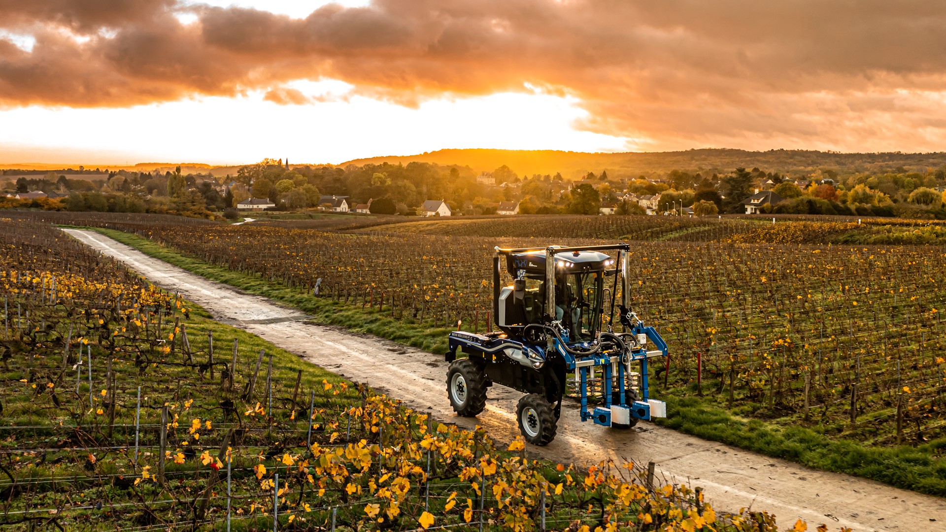 New Holland Straddle Tractor TE6 Range