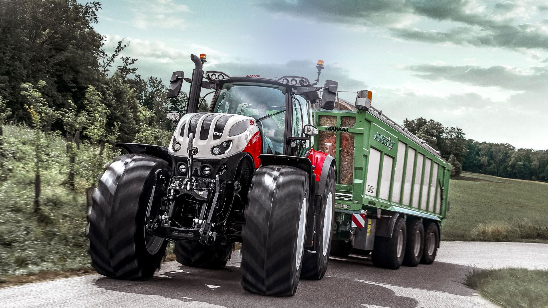 NEW 6340 TERRUS CVT TAKES FLAGSHIP STEYR® TRACTOR RANGE TO THE
