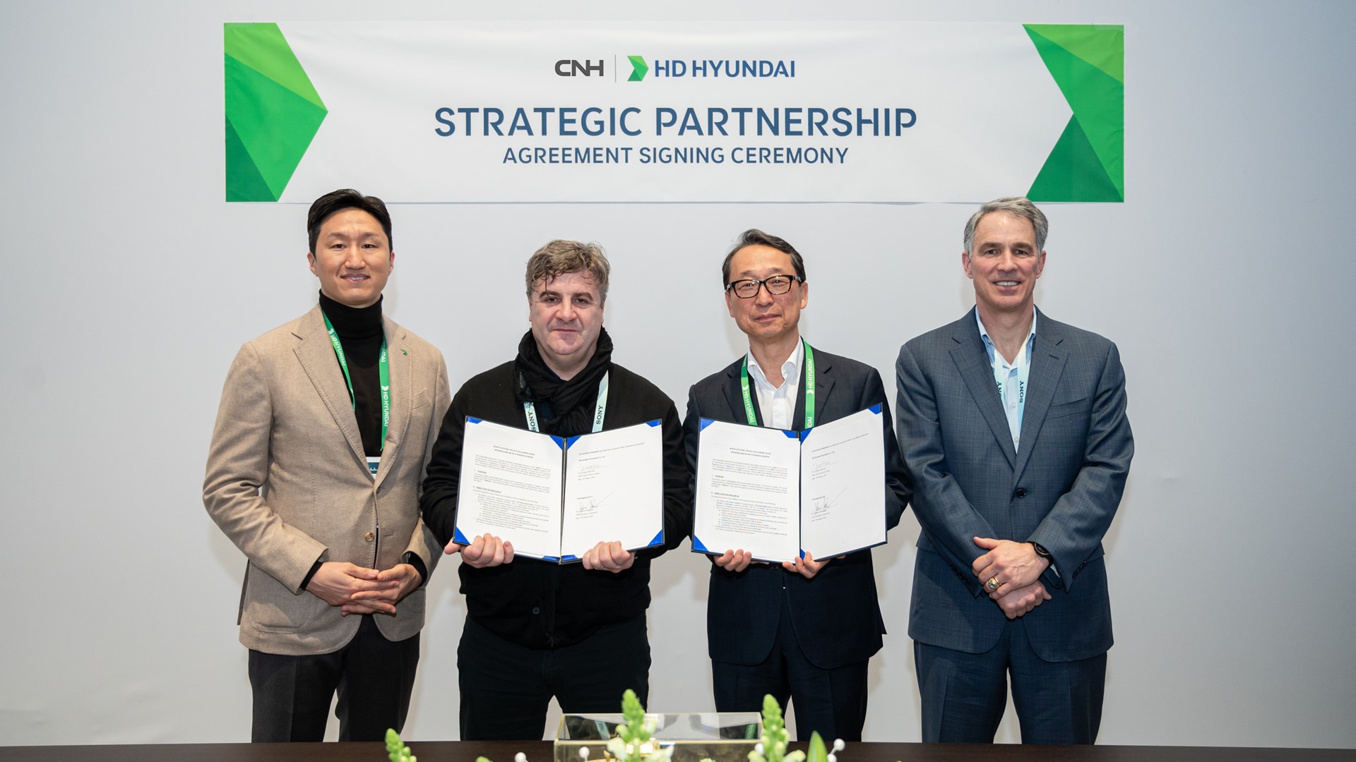 CNH and HD Hyundai executives at CES