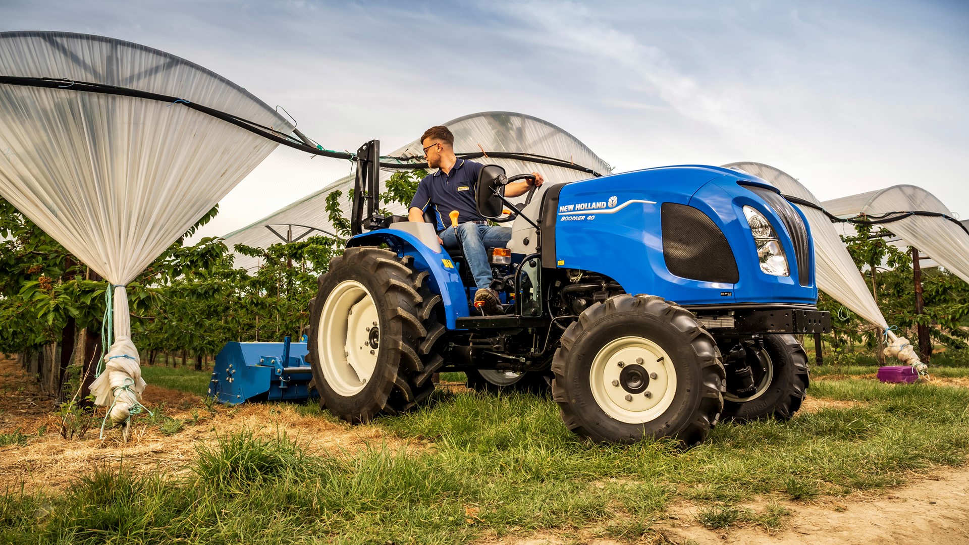 New Holland France tend son offre de produit aux espaces verts