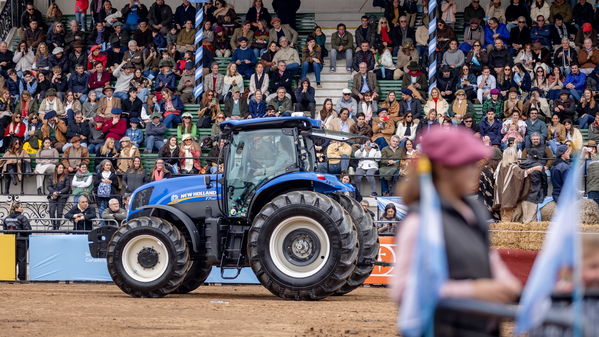 New Holland Innovaci n y Compromiso con el Productor Argentino en la Expo Rural 2024