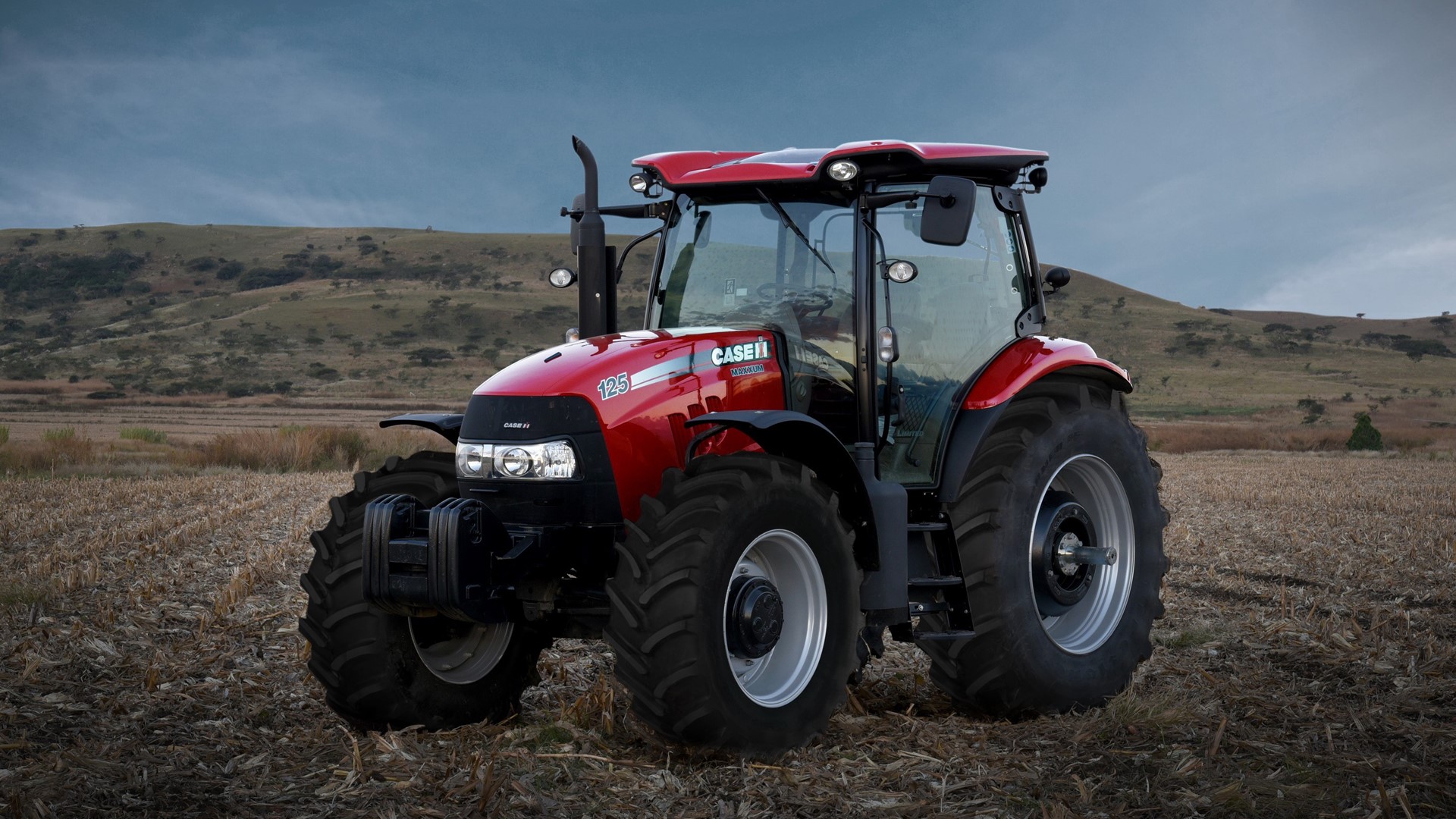 All rounder Maxxum tractor fleet keeps business ticking for ag contractor