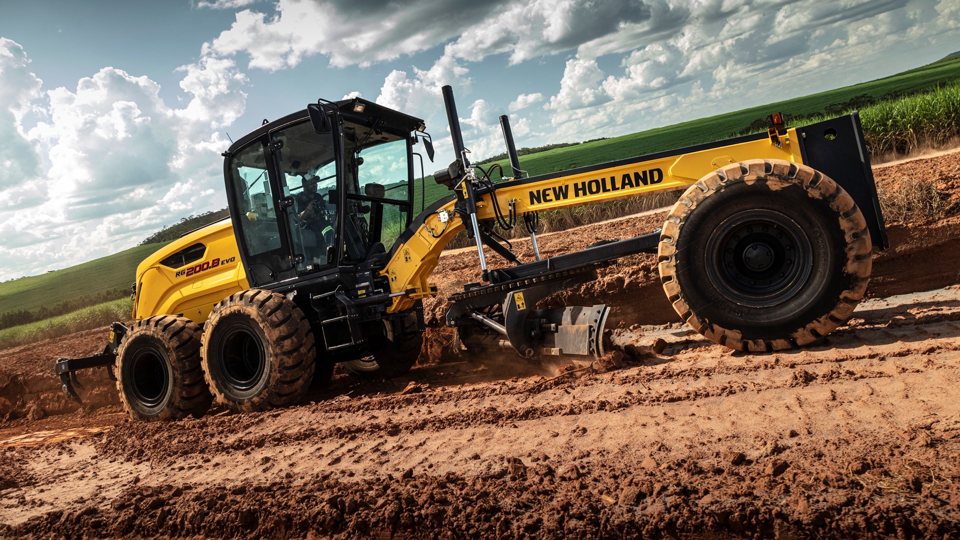 new-holland-construction-e-bamaq-marcam-presenca-na-infrabusiness-2025